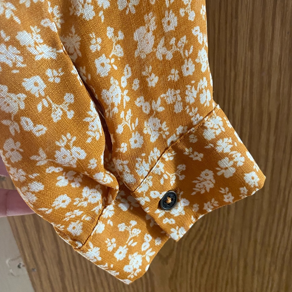 Button down shirt - Picture 5 of 5
